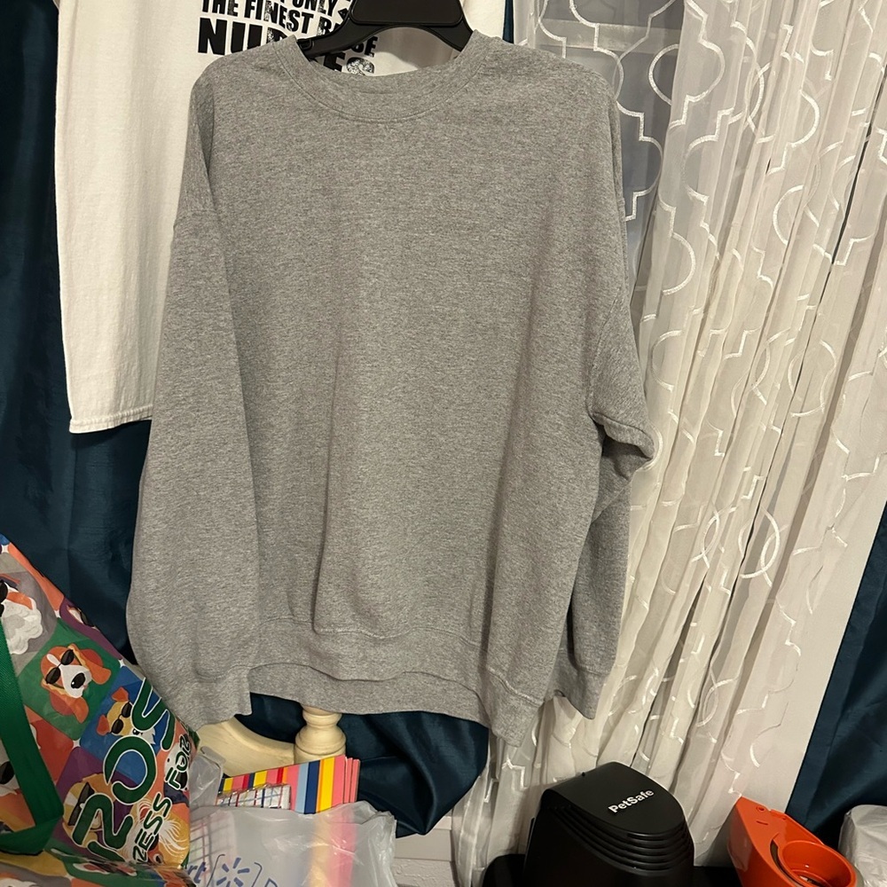 Source Unknown Light Gray Men's Crewneck Sweater